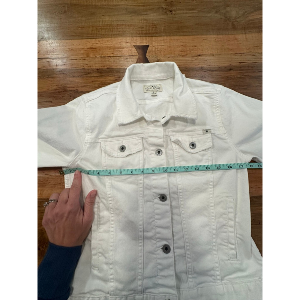 🔴Lucky Brand White Denim Trucker Jacket Size Small - Picture 9 of 10